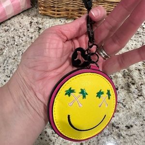 Victoria’s Secret PINK Yellow Smiley Face Keychain NWT Fun Cute New